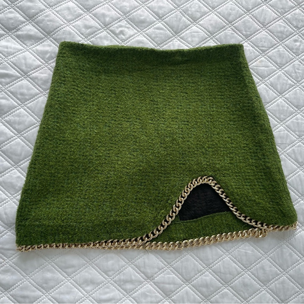 Zara Green Mini Skirt with Gold Chain Accent